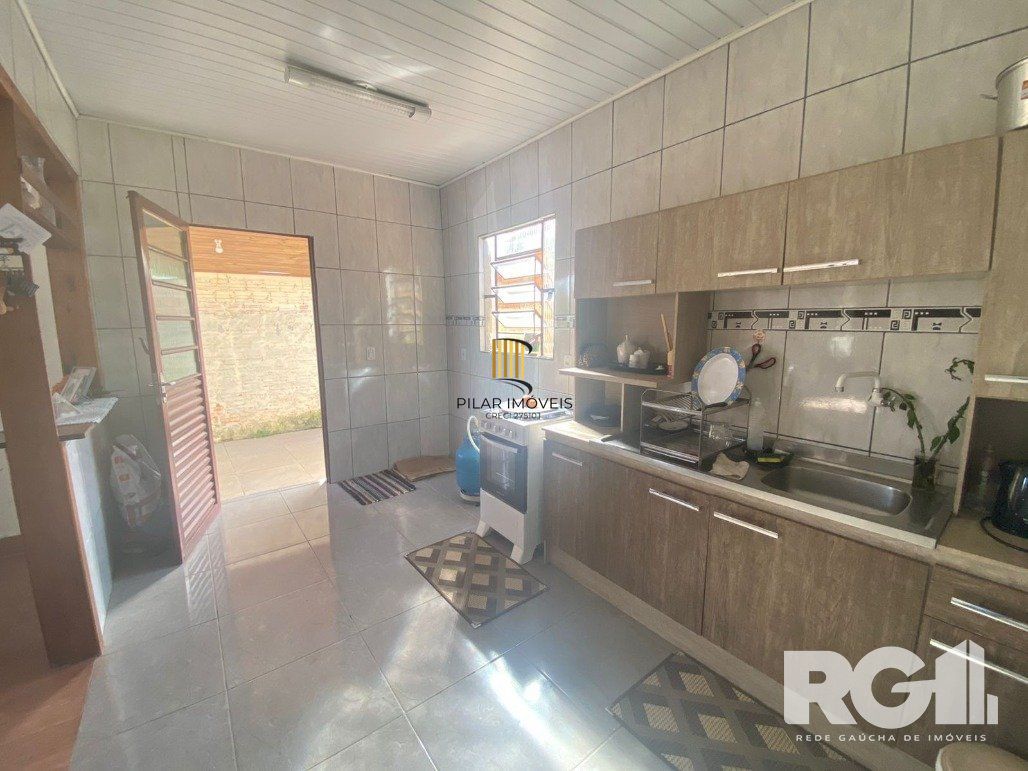 Casa 2 dormitórios no bairro Lami