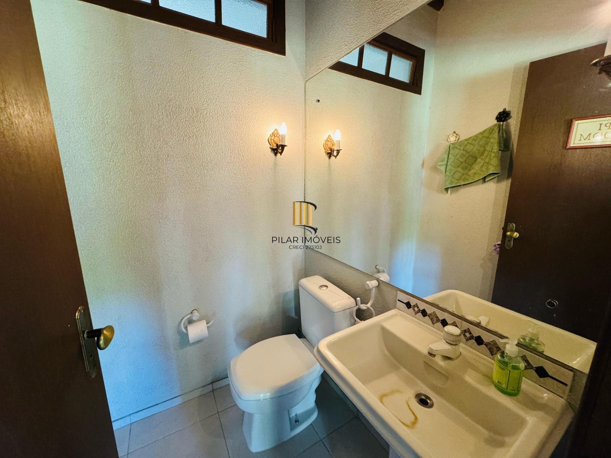 Sítio 3 dormitórios no bairro Lomba do Pinheiro