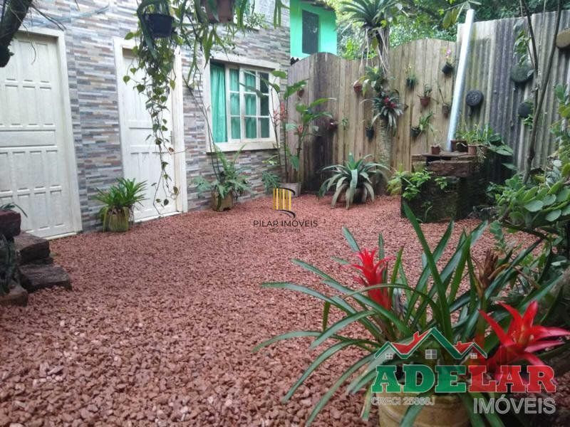 Apartamento no bairro Itapuã