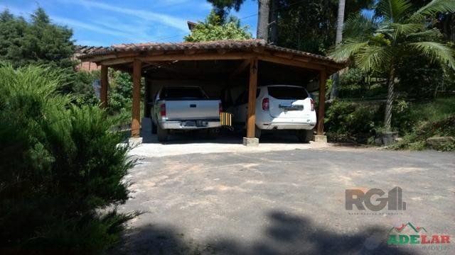 Casa 4 dormitórios no bairro Hípica