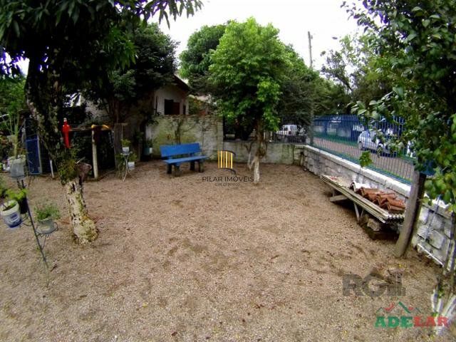 Casa 2 dormitórios no bairro Lami