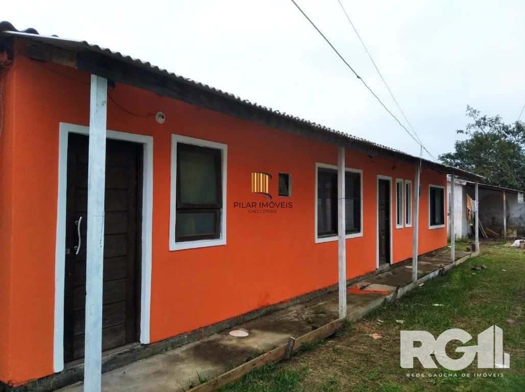 Casa 2 dormitórios no bairro Lami
