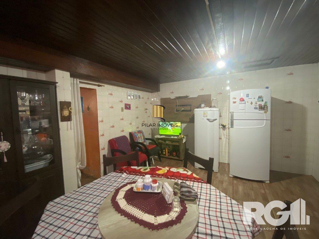 Casa 3 Dormitório(s) Bairro Restinga