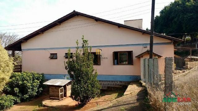 Casa 3 dormitórios no bairro Vila Nova