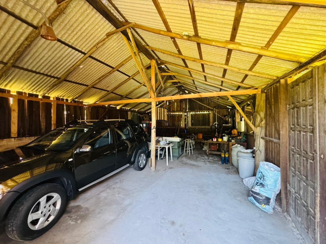 Sítio 3 dormitórios no bairro Lami