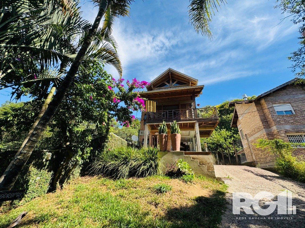 Casa 2 dormitórios no bairro Belém Novo - Pilar Imóveis