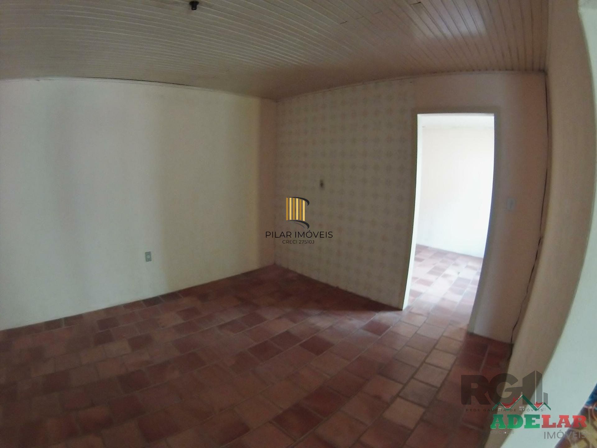 Casa 2 dormitórios no bairro Lami