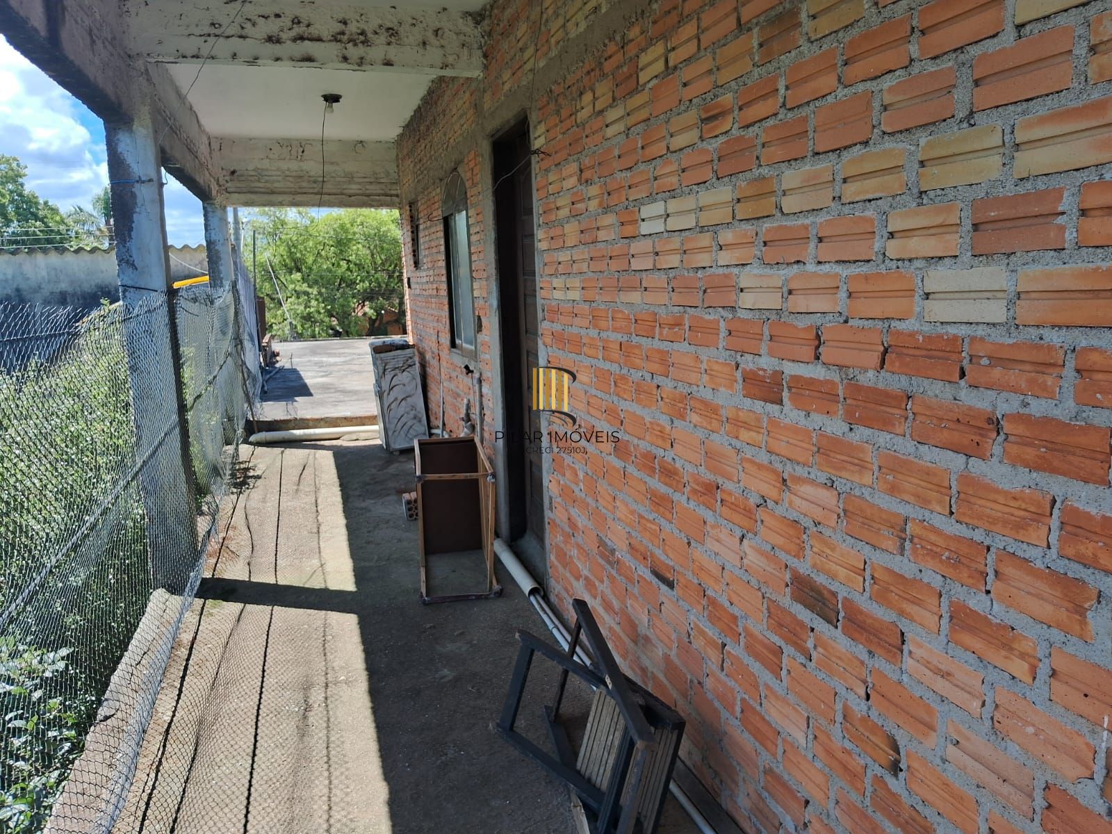 Prédio Comercial 2 dormitórios no bairro Centro (Itapuã)