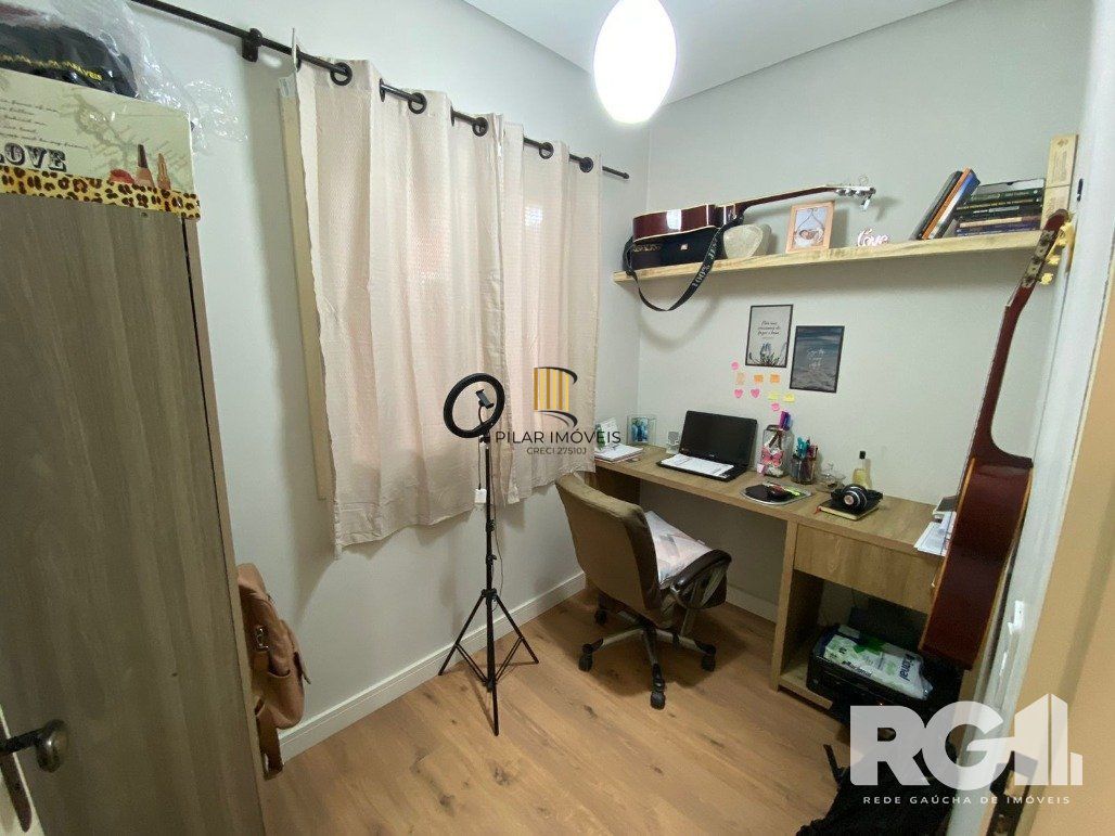 Casa 2 dormitórios no bairro Campo Novo
