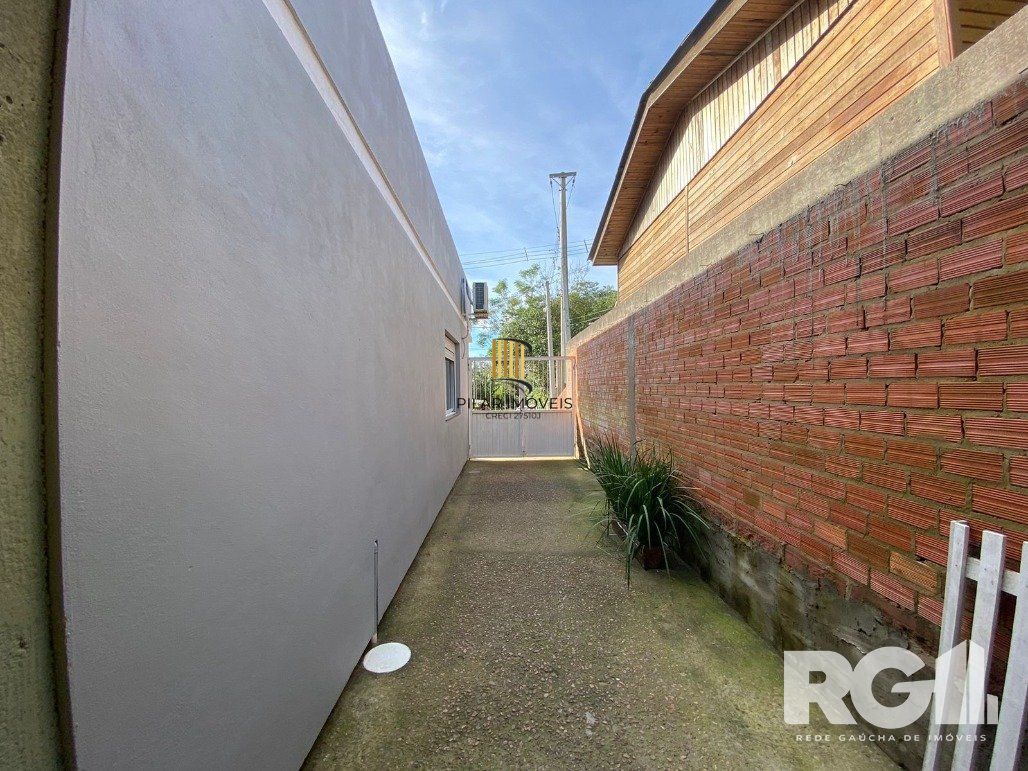Casa 2 dormitórios no bairro Campo Novo