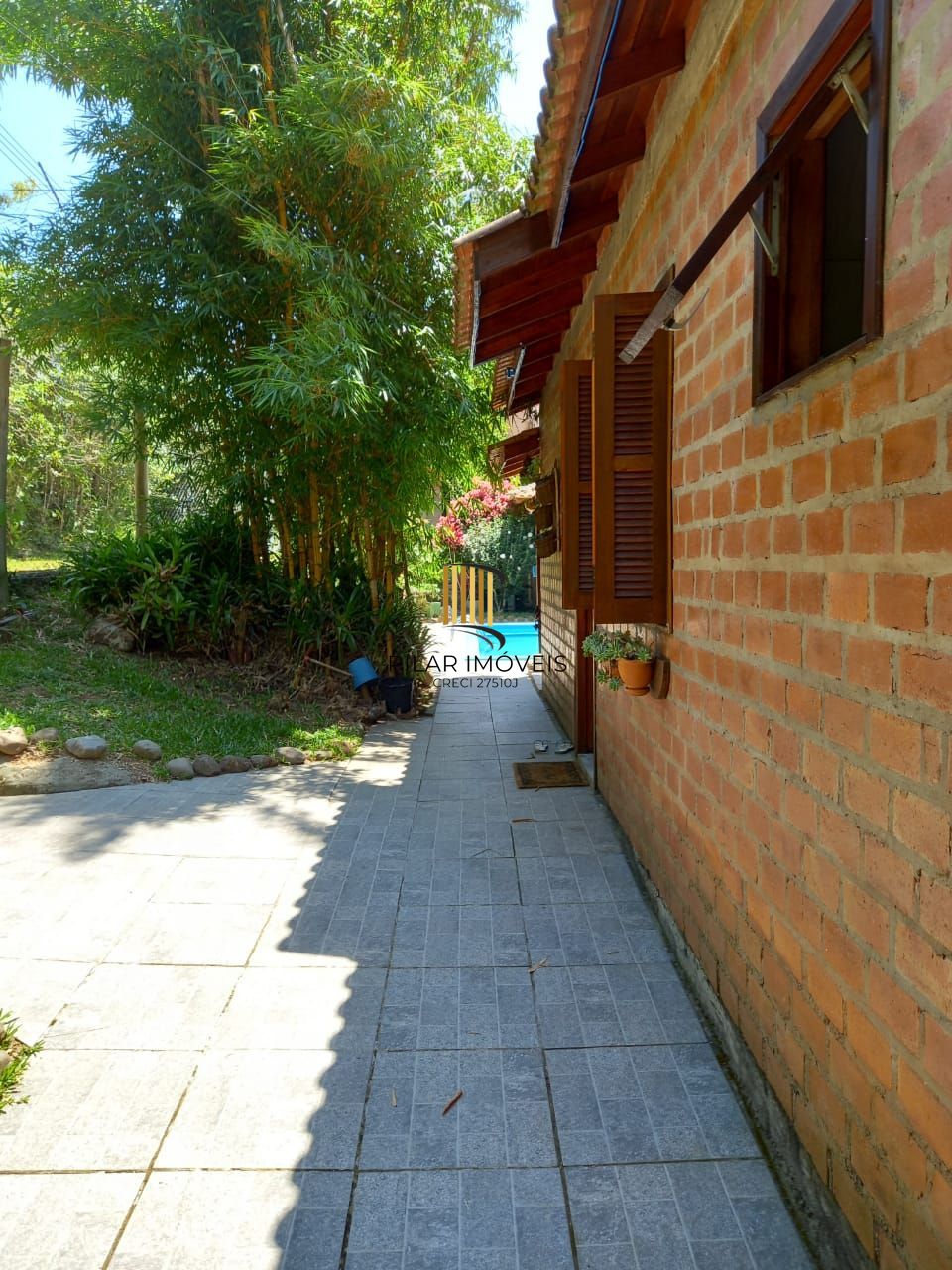 Sítio à venda na Estrada das Quirinas