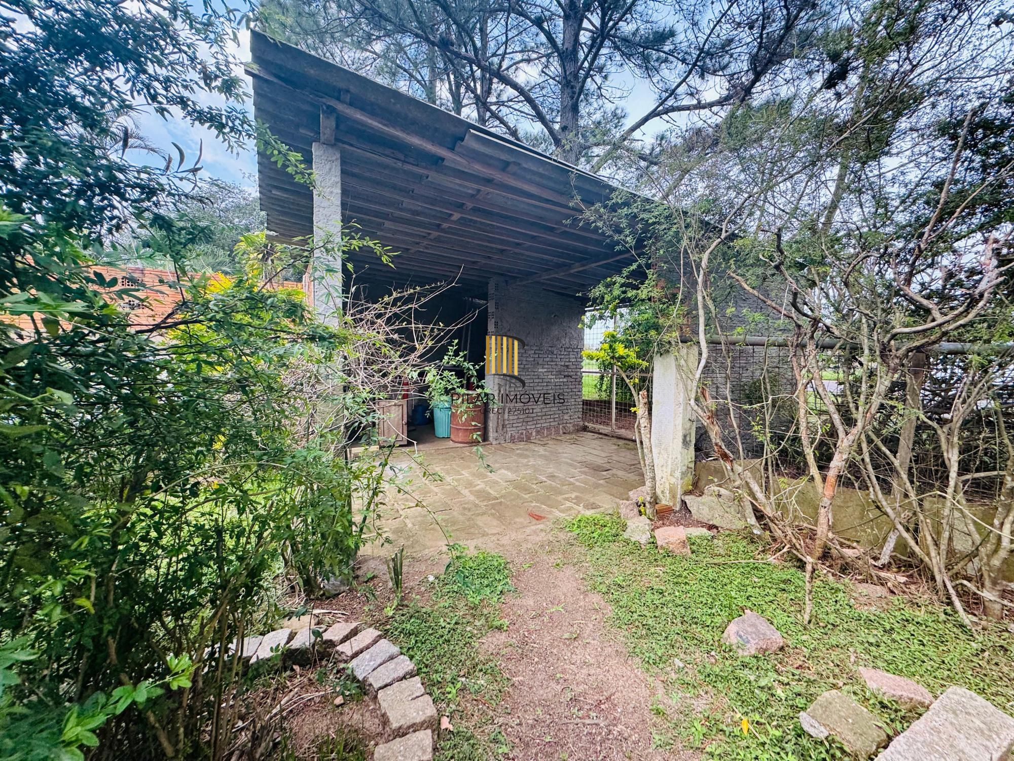 Terreno no bairro Itapuã