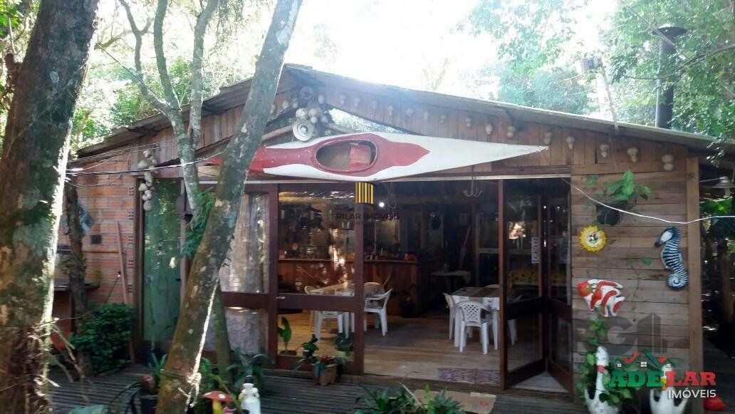 Apartamento no bairro Itapuã