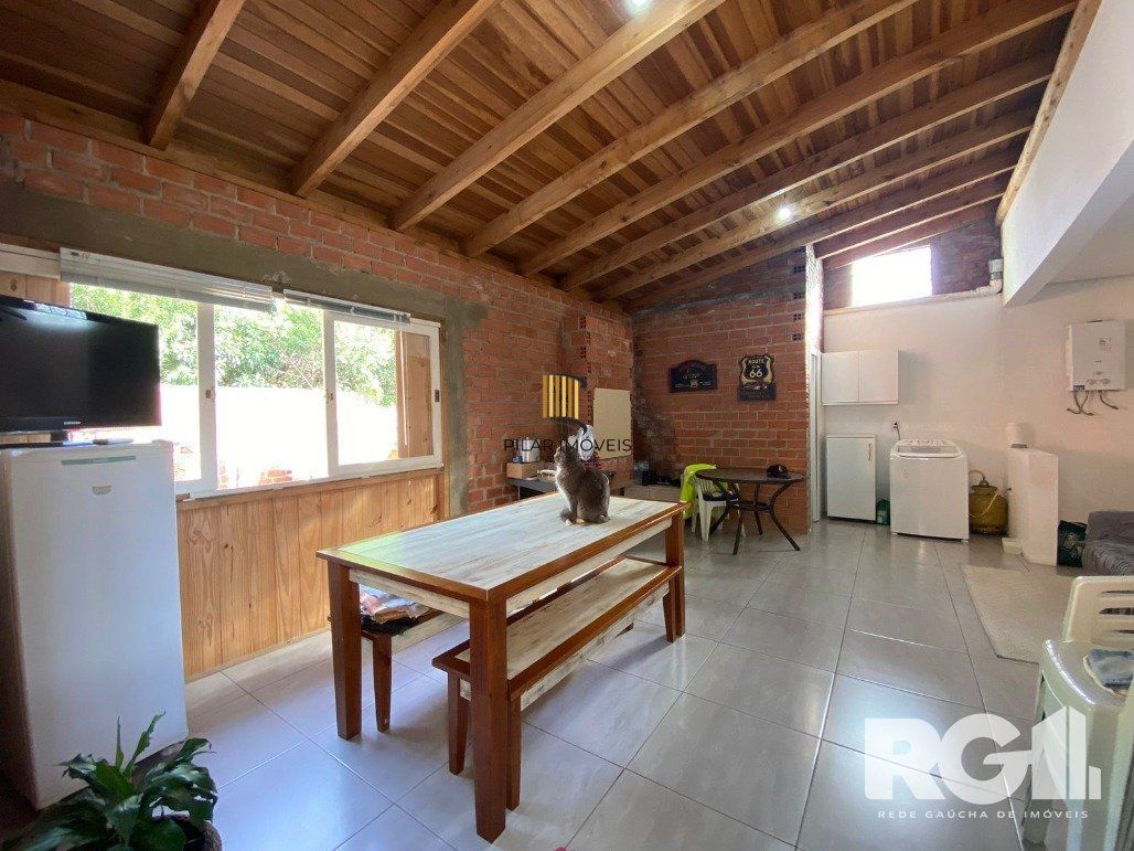 Casa 2 dormitórios no bairro Campo Novo