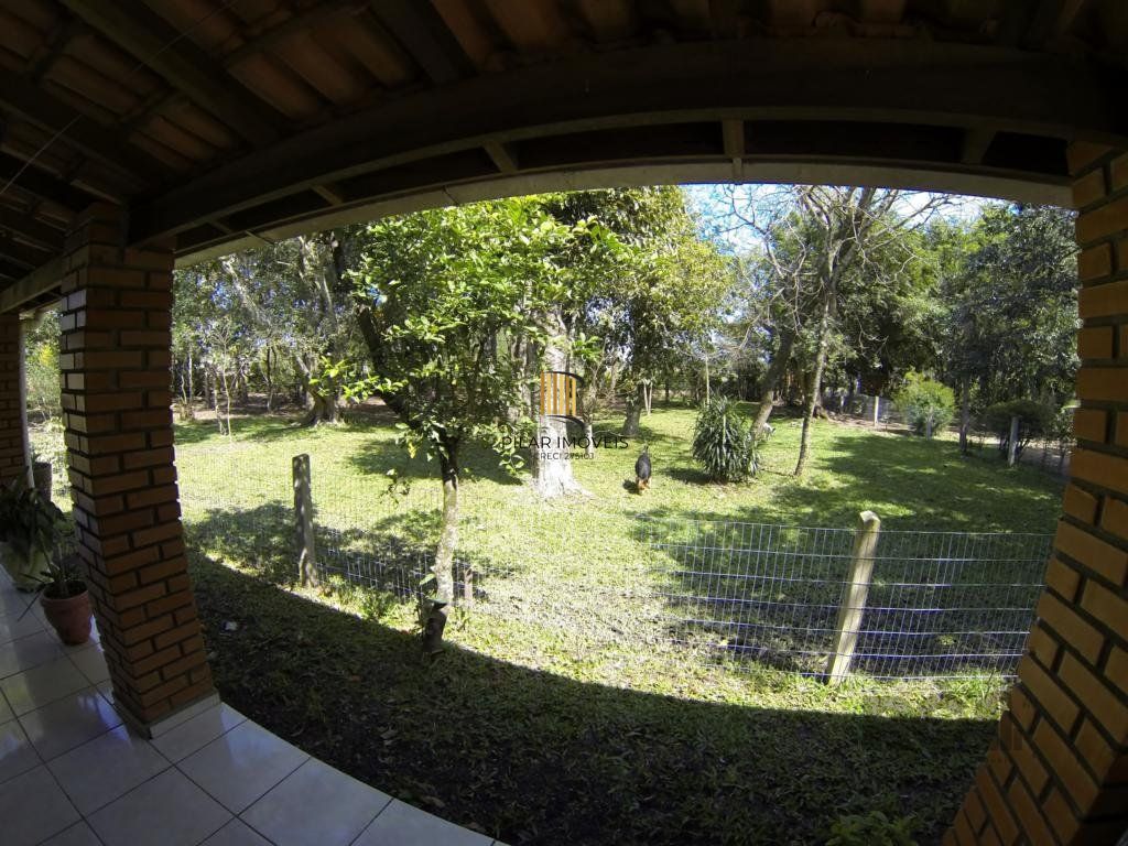 Sítio 2 dormitórios no bairro Lami