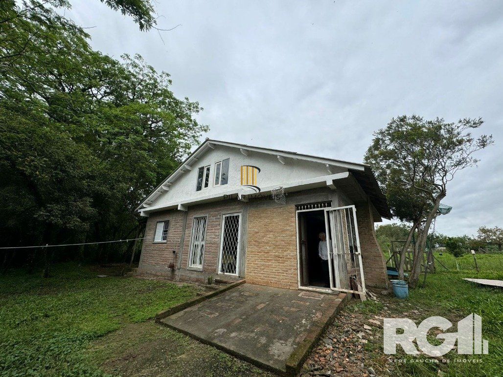 Sítio 3 dormitórios no bairro Lami