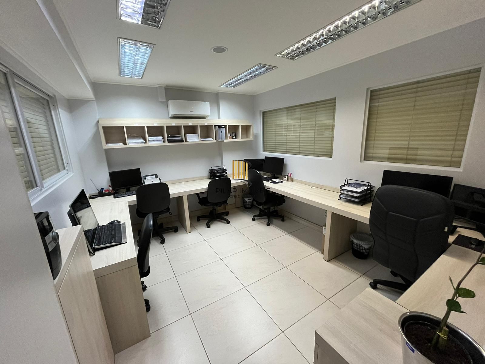 Sala Comercial 6 dormitórios no bairro Centro Histórico