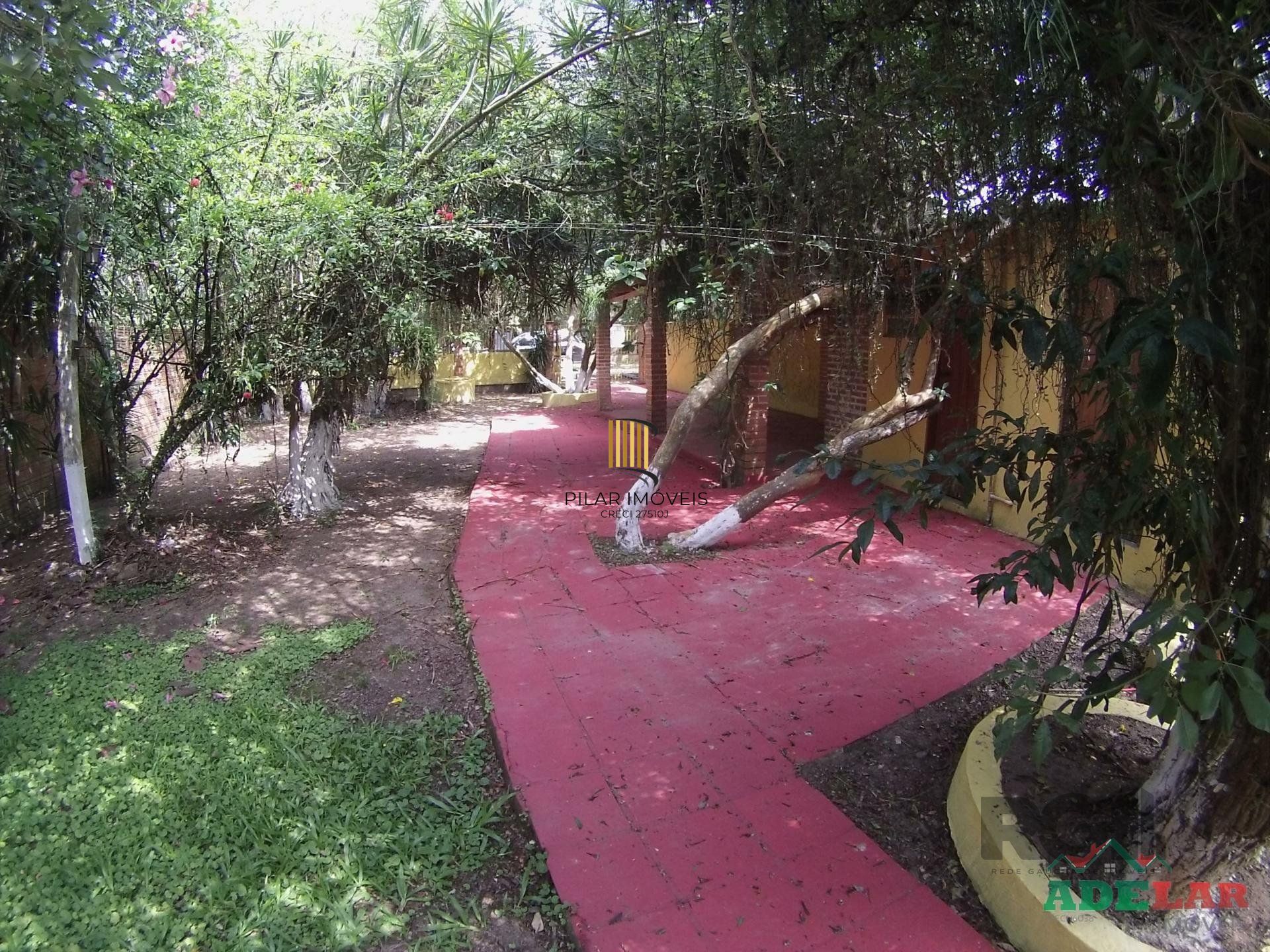 Casa 2 dormitórios no bairro Lami