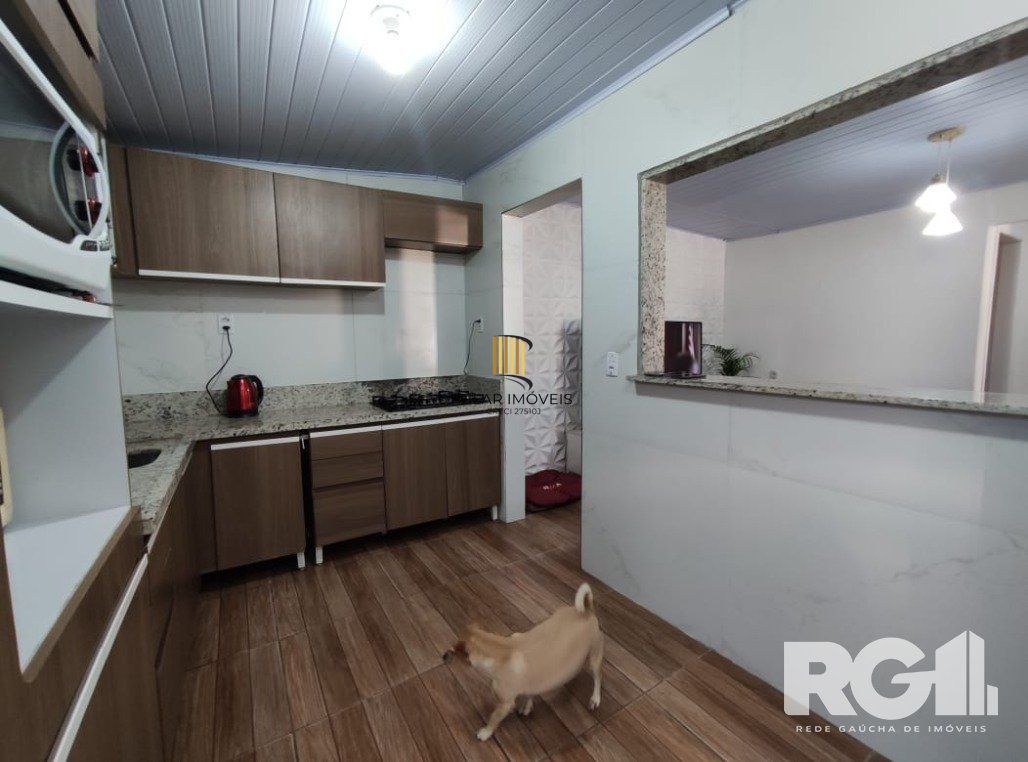 Casa 3 dormitórios no bairro Restinga