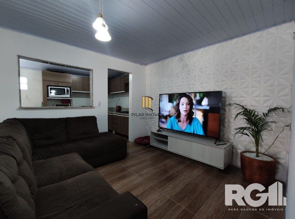 Casa 3 dormitórios no bairro Restinga