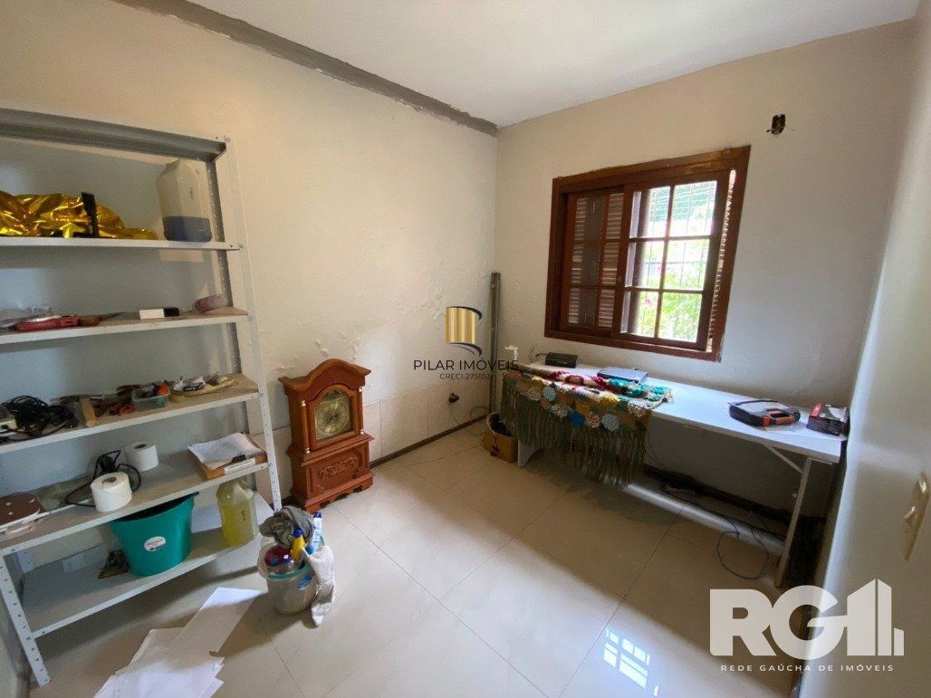 Casa 3 dormitórios no bairro Hípica