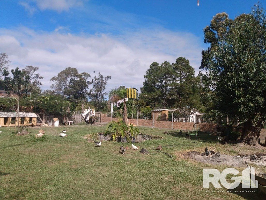Sítio 2 dormitórios no bairro Parque Florestal Itapuã