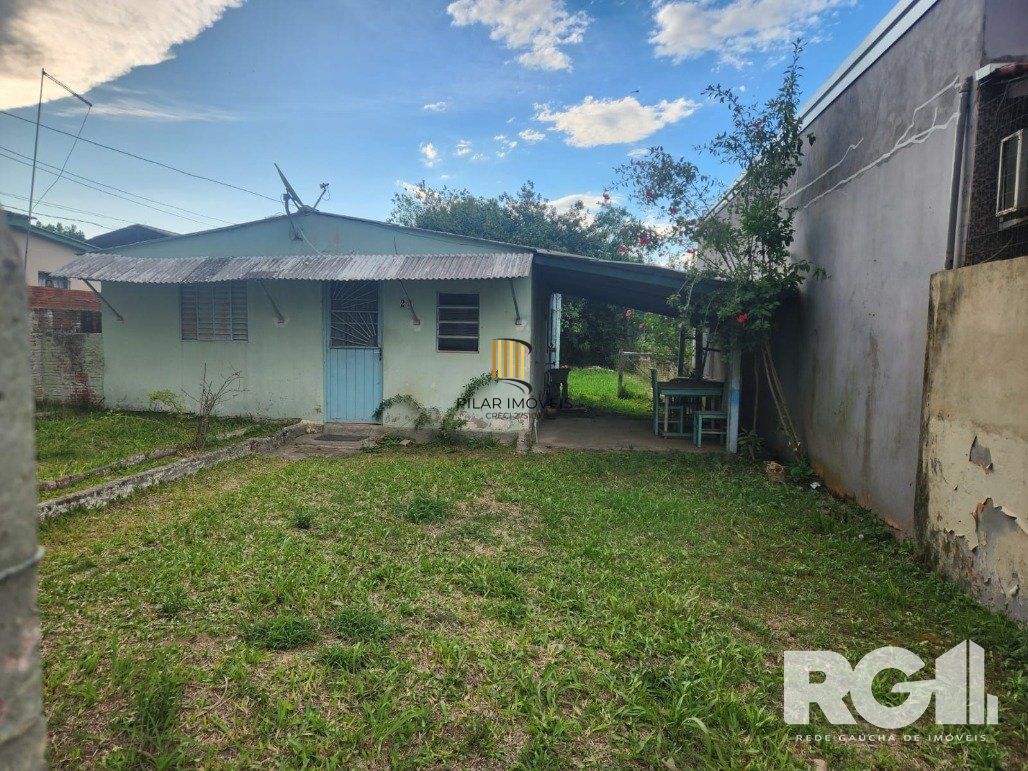 Casa 2 dormitórios no bairro Lami