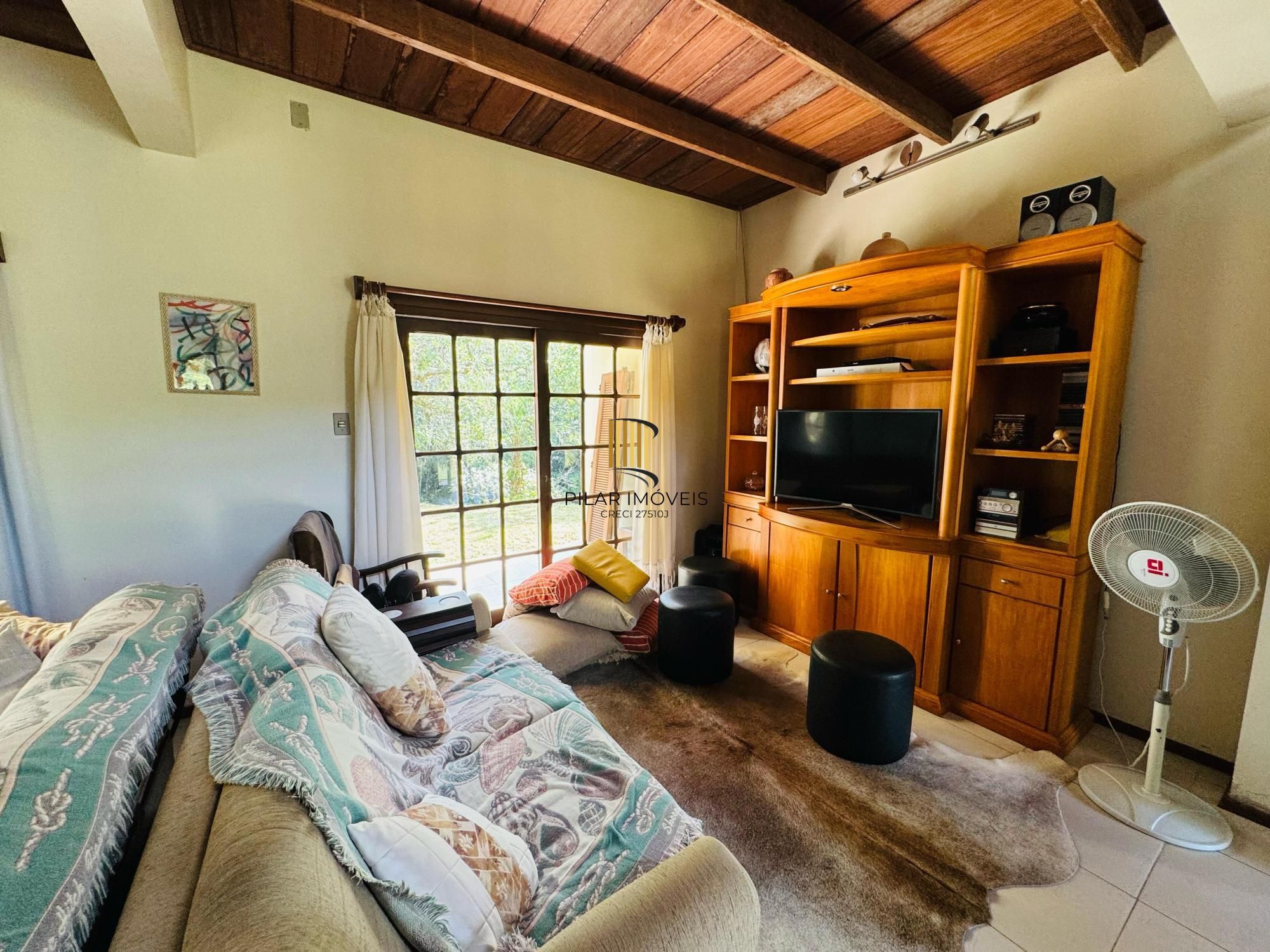 Sítio 3 dormitórios no bairro Lomba do Pinheiro