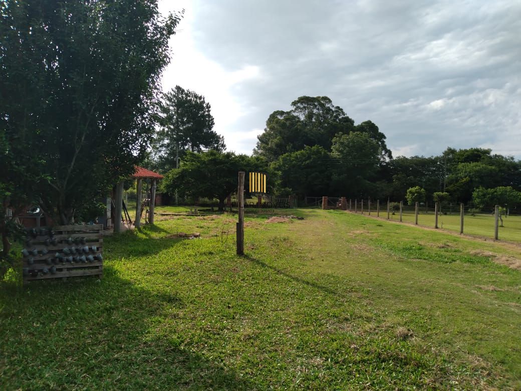 Sítio 2 dormitórios no bairro Parque Florestal Itapuã