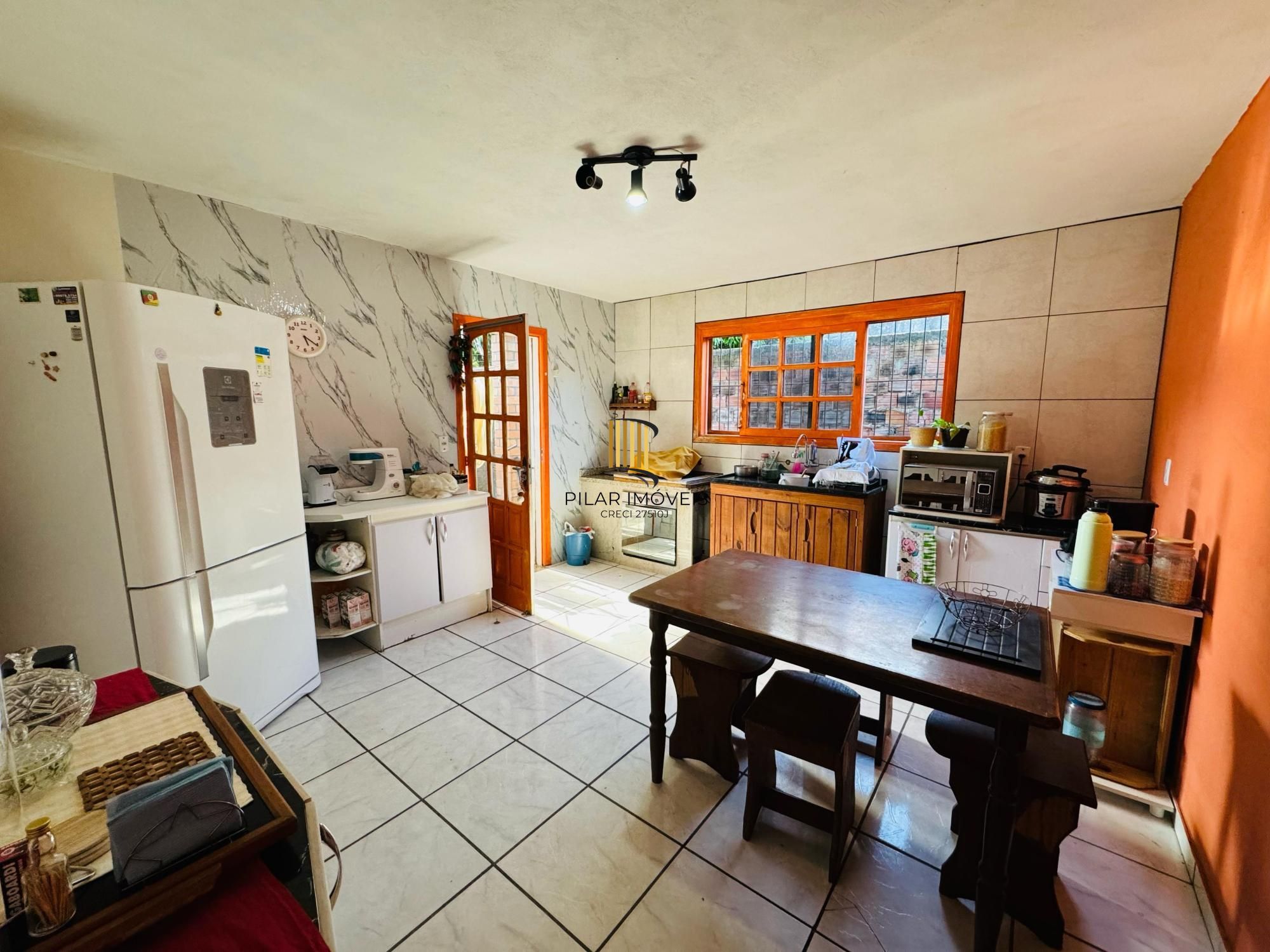 Casa 2 dormitórios no bairro Lami