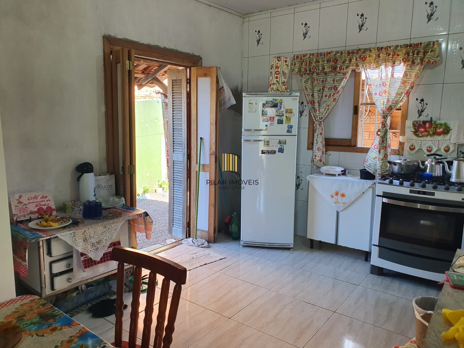 Casa 3 dormitórios no bairro Restinga