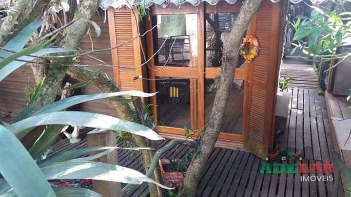 Apartamento no bairro Itapuã