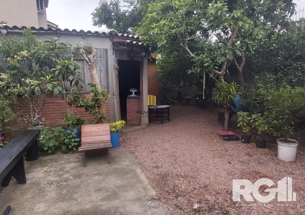 Casa 3 dormitórios no bairro Cristal