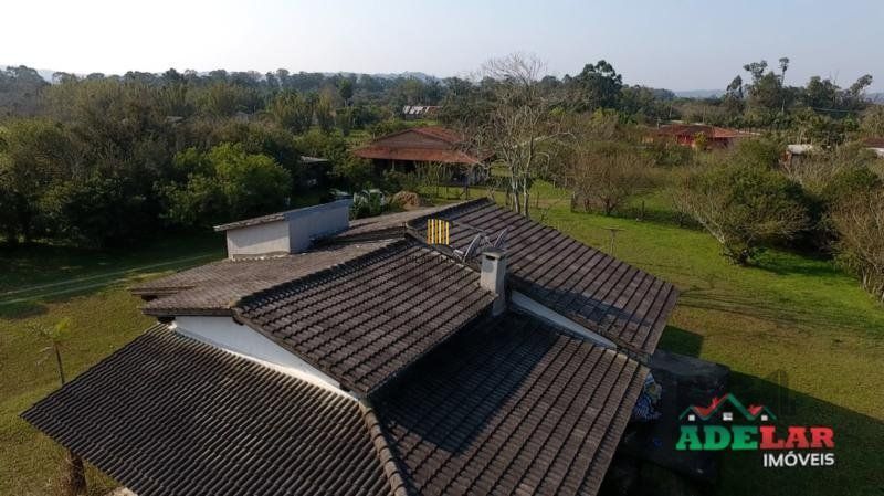 Sítio 2 dormitórios no bairro Lami