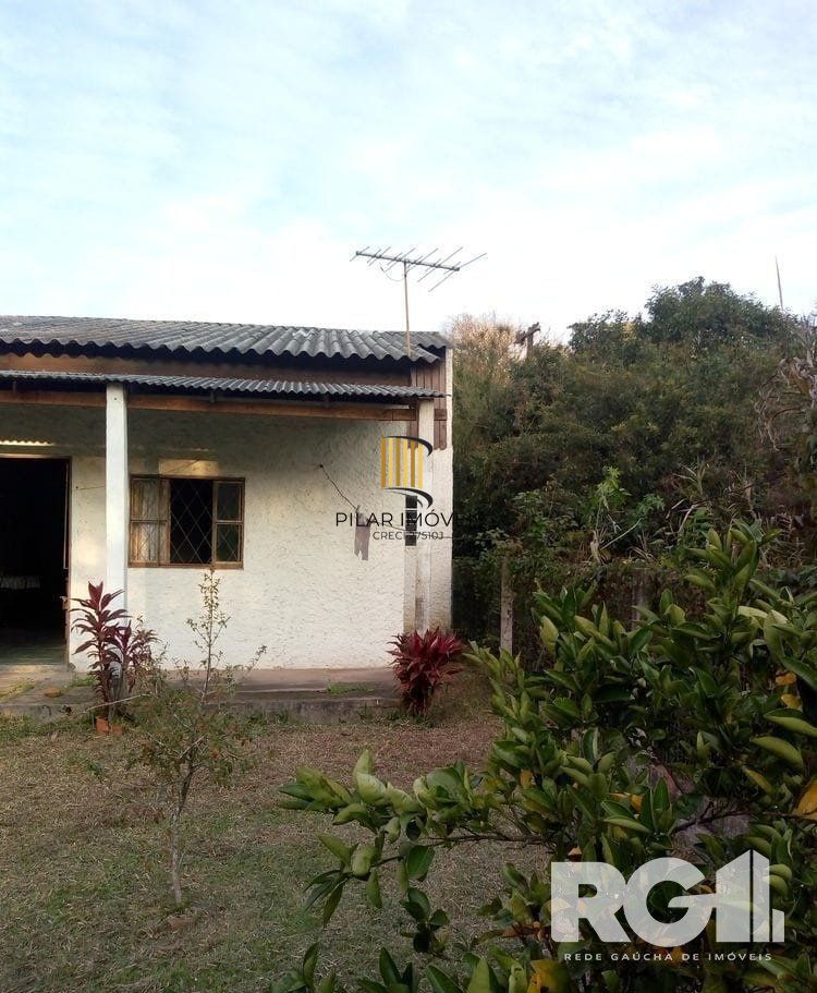 Casa 2 dormitórios no bairro Lami