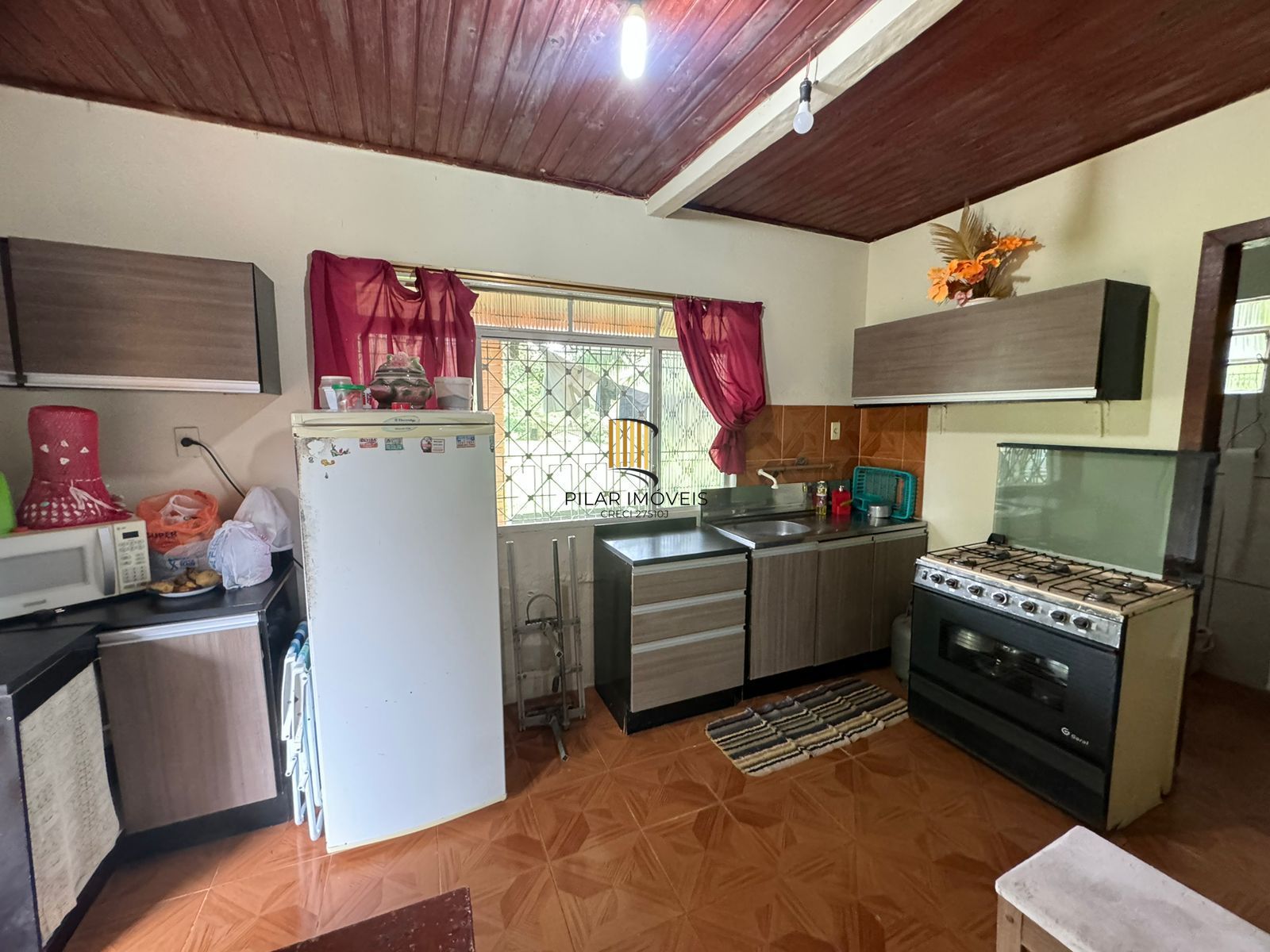 Sítio 1 dormitório no bairro Parque Florestal Itapuã