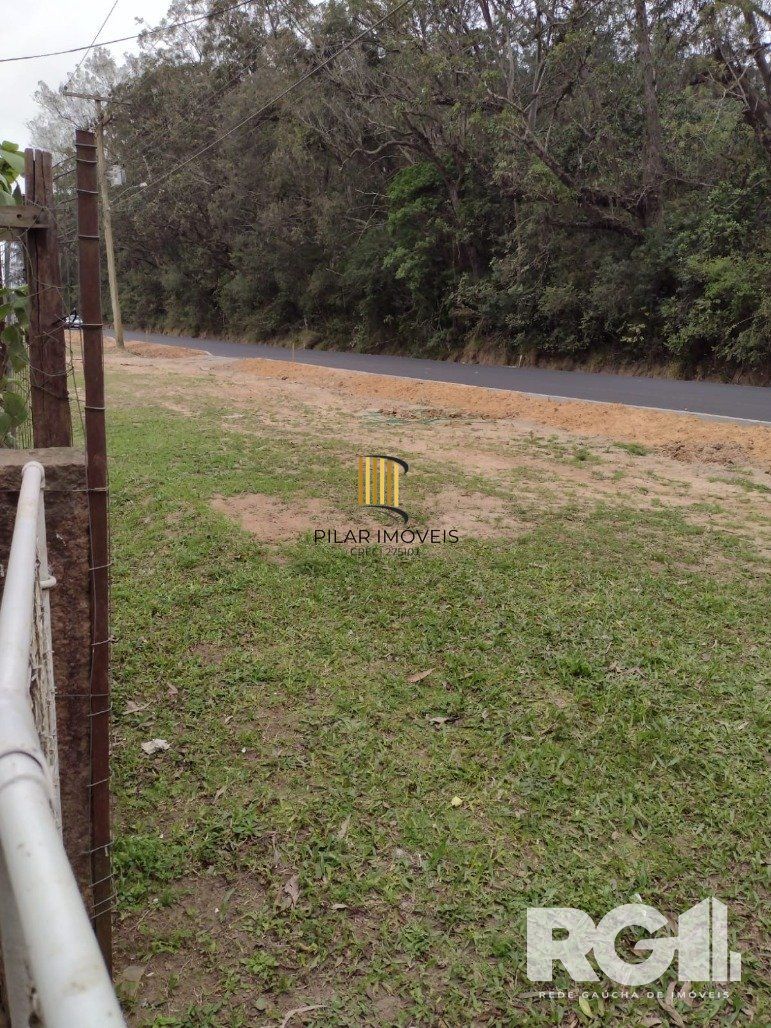 Sítio 3 dormitórios no bairro Itapuã