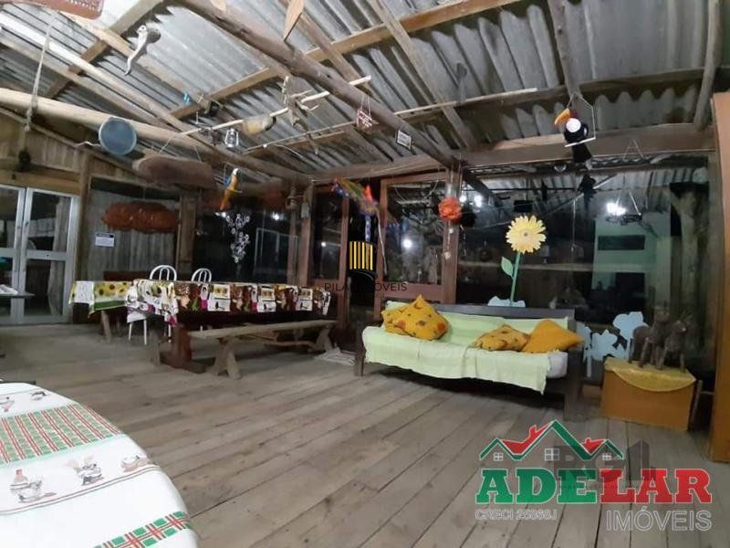 Apartamento no bairro Itapuã