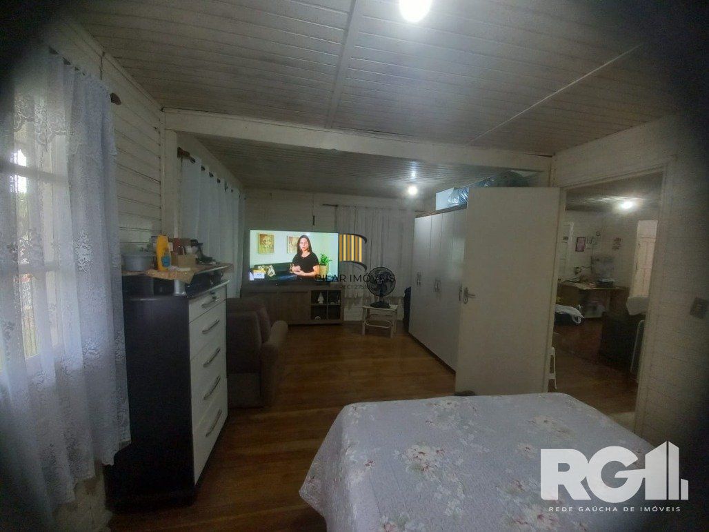 Casa 2 dormitórios no bairro Lami