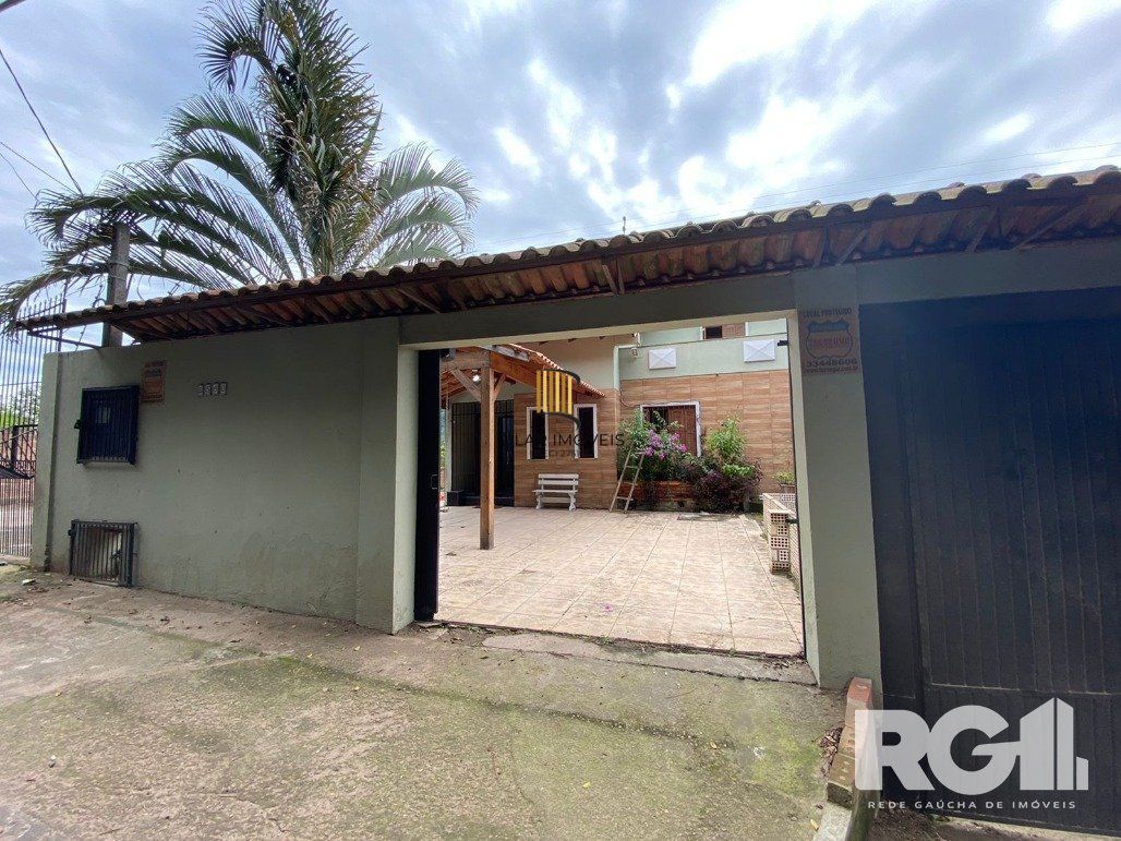 Casa 3 dormitórios no bairro Hípica