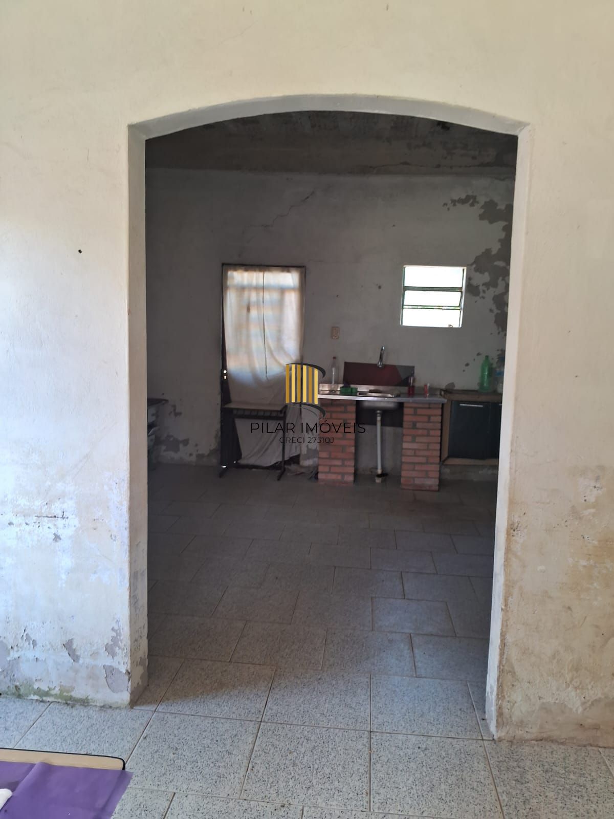 Prédio Comercial 2 dormitórios no bairro Centro (Itapuã)