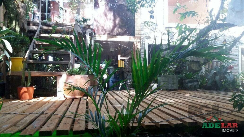 Apartamento no bairro Itapuã