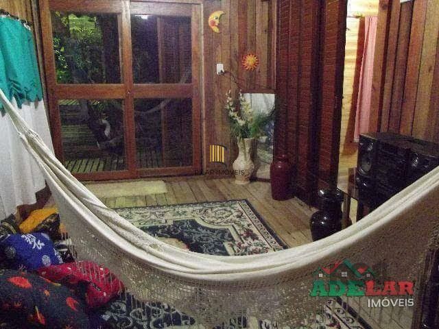 Apartamento no bairro Itapuã