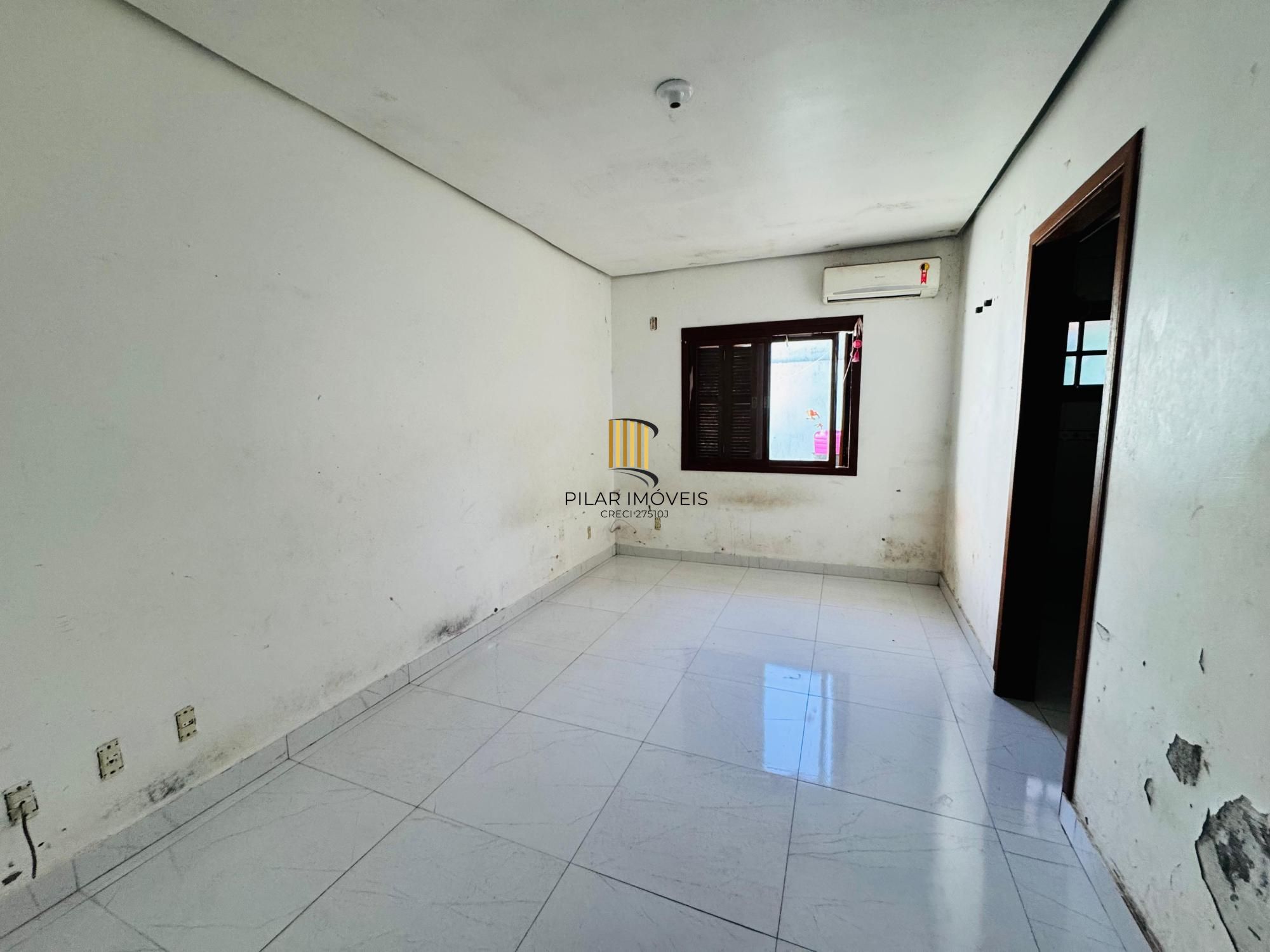 Casa à venda no bairro Hípica