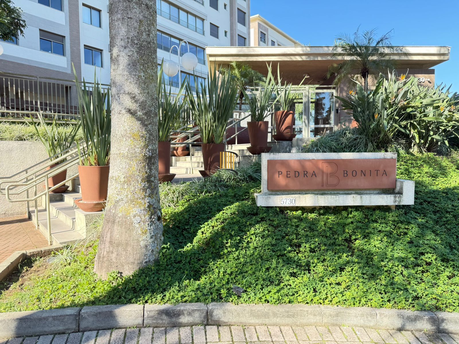 Apartamento 3 dormitórios no bairro Cavalhada