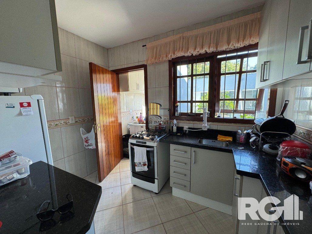 Casa 3 dormitórios no bairro Hípica