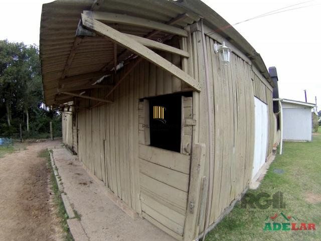 Sítio 4 dormitórios no bairro Itapuã