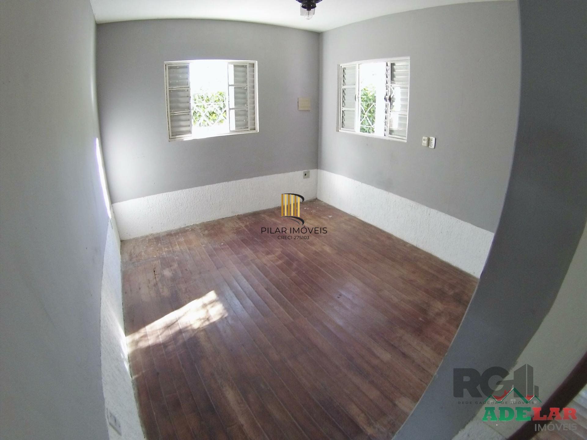 Casa 3 dormitórios no bairro Ponta Grossa