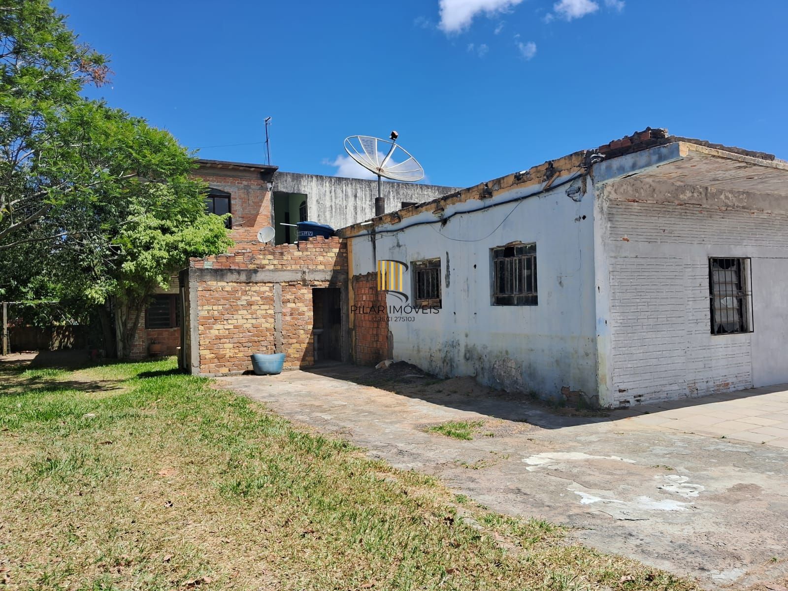 Prédio Comercial 2 dormitórios no bairro Centro (Itapuã)