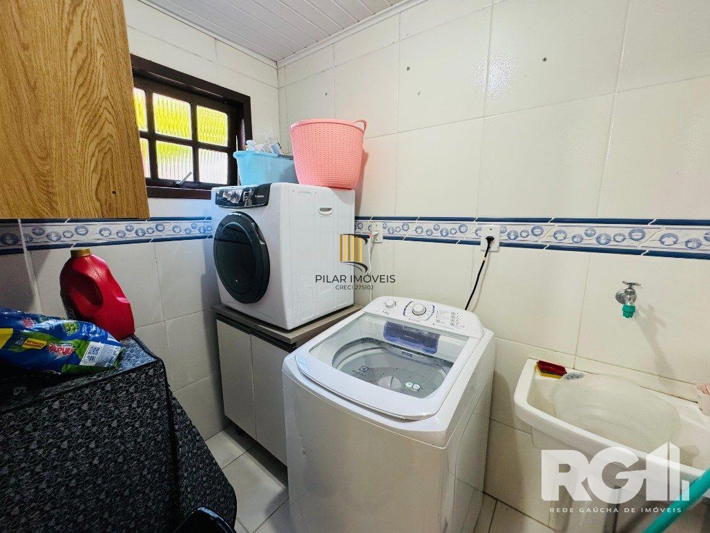 Casa 4 dormitórios no bairro Hípica
